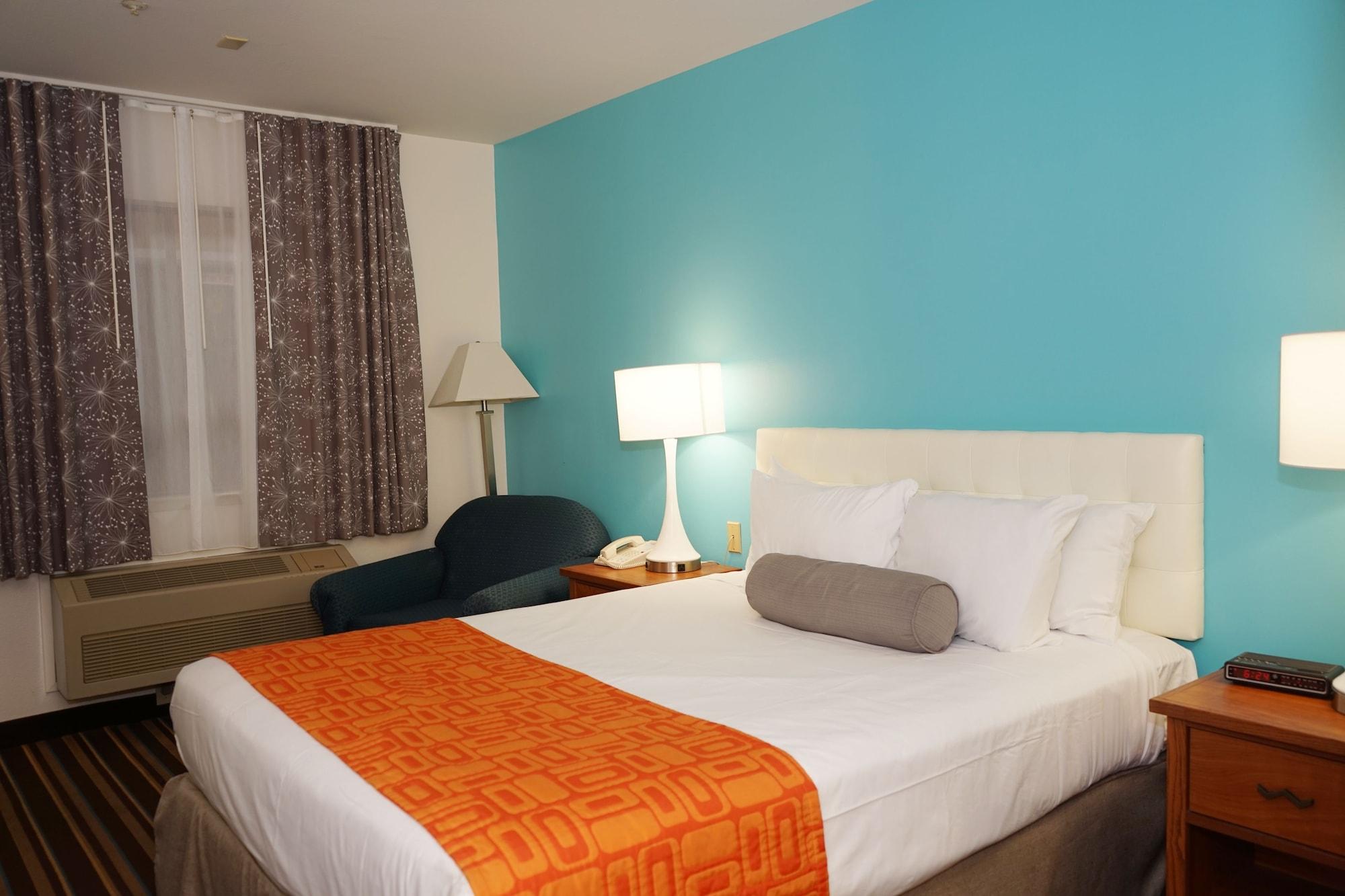 Howard Johnson By Wyndham Salinas Exterior foto